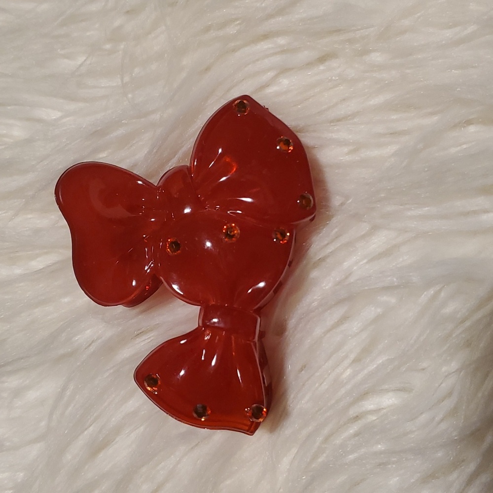 Tiff 'N Tam hair clip